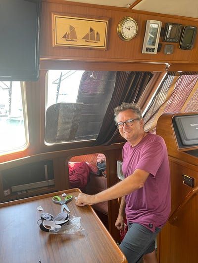 Week 49 - Windy life aboard in Lavrion