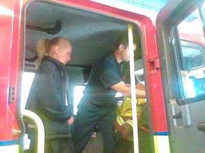 Fircroft chick visits fire fighters